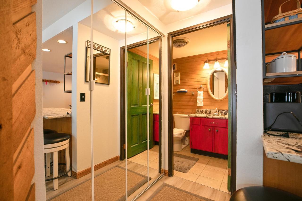 Trails End Starry Night Condo - Downtown Breck, Ski In-Out Breckenridge Exterior photo